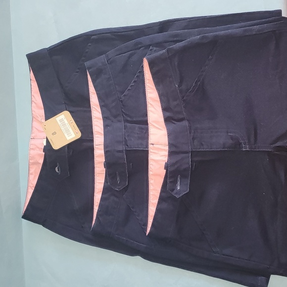 Uniform Shorts Crazy 8s, Size 8 - Picture 1 of 4